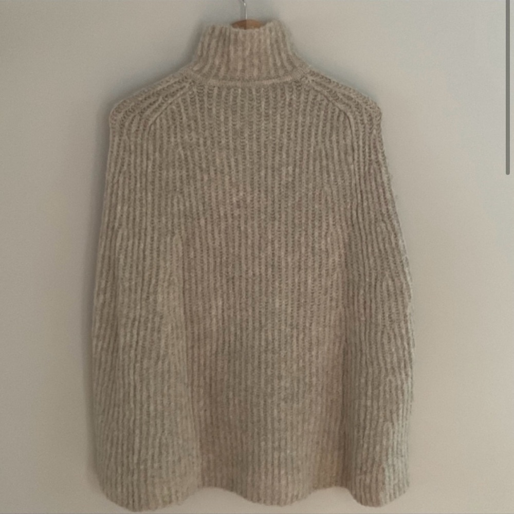 J. Crew Convertible Chunky Knit Side Button Poncho Sweater Cape H3638 - Picture 2 of 3